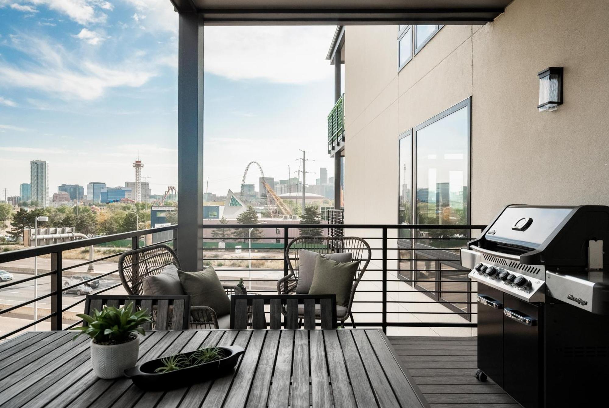 Luxurious Escape - Walk To Empower Field - Tesoro Villa Denver Luaran gambar